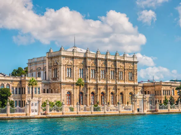 Dolmabahce Palace Skip-The-Line Tickets With Audio Guide