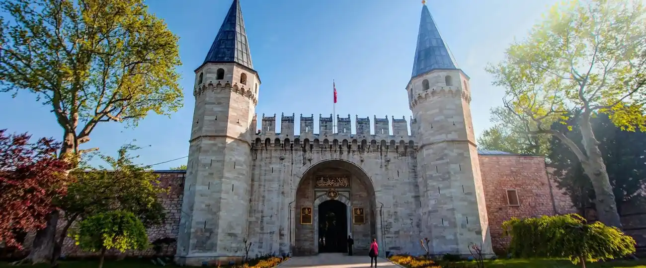 Dolmabahce Palace Topkapi Palace Combo Ticket With Audio Guide