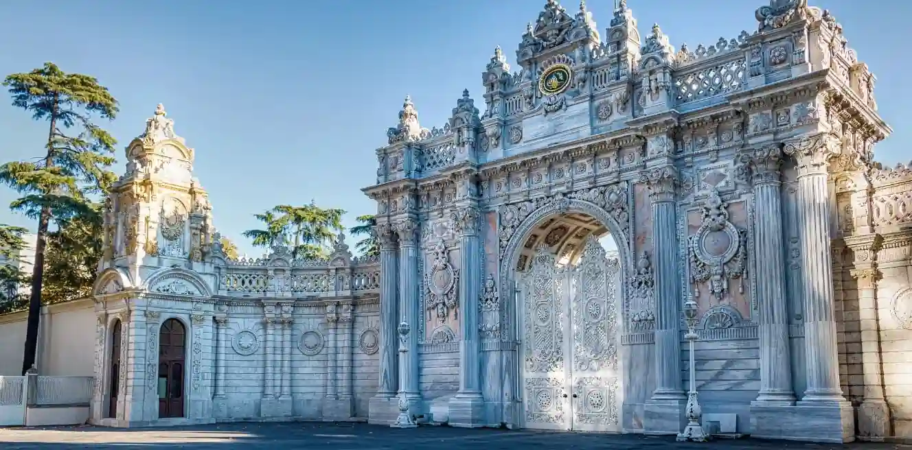 Dolmabahce Palace Topkapi Palace Combo Ticket With Audio Guide